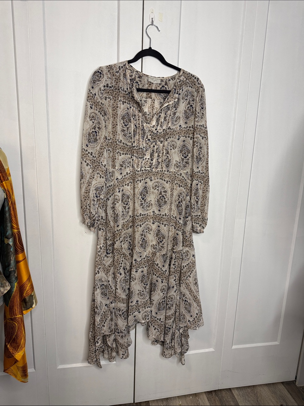 Anthropologie Brand Dress Forum  - Med - Beige Paisley Asymmetrical Dress